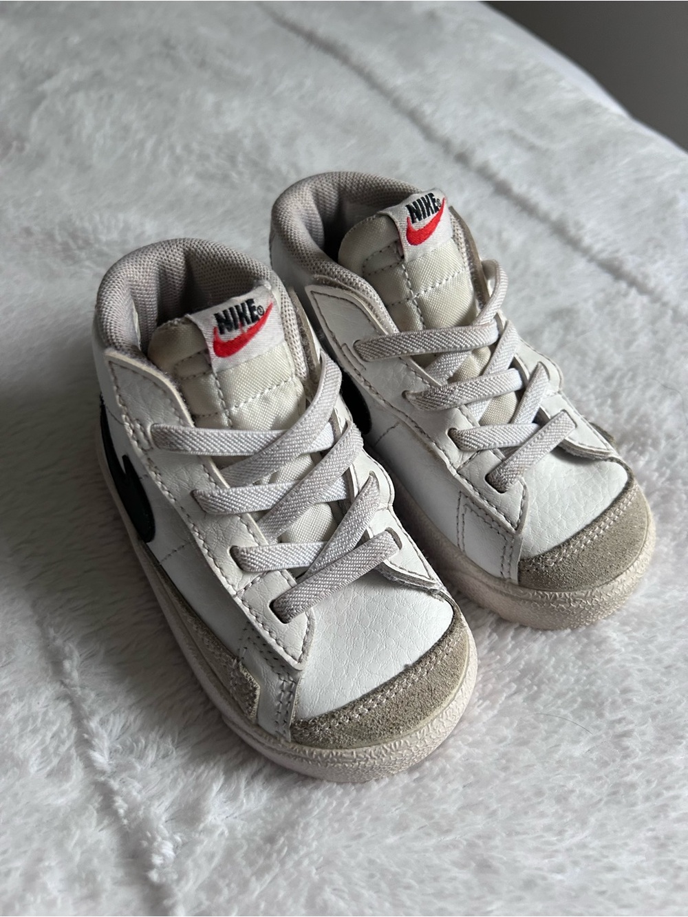 Nike Kids White, Gray & Black Lace-Up Sneakers with Black Swoosh